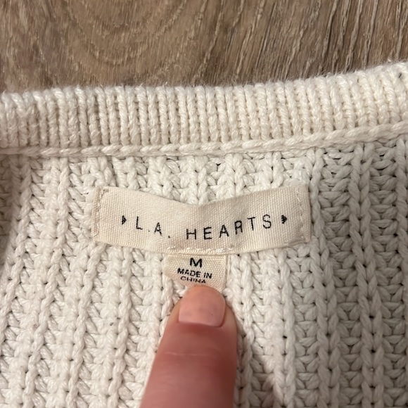 LA Hearts sweater - Picture 3 of 4
